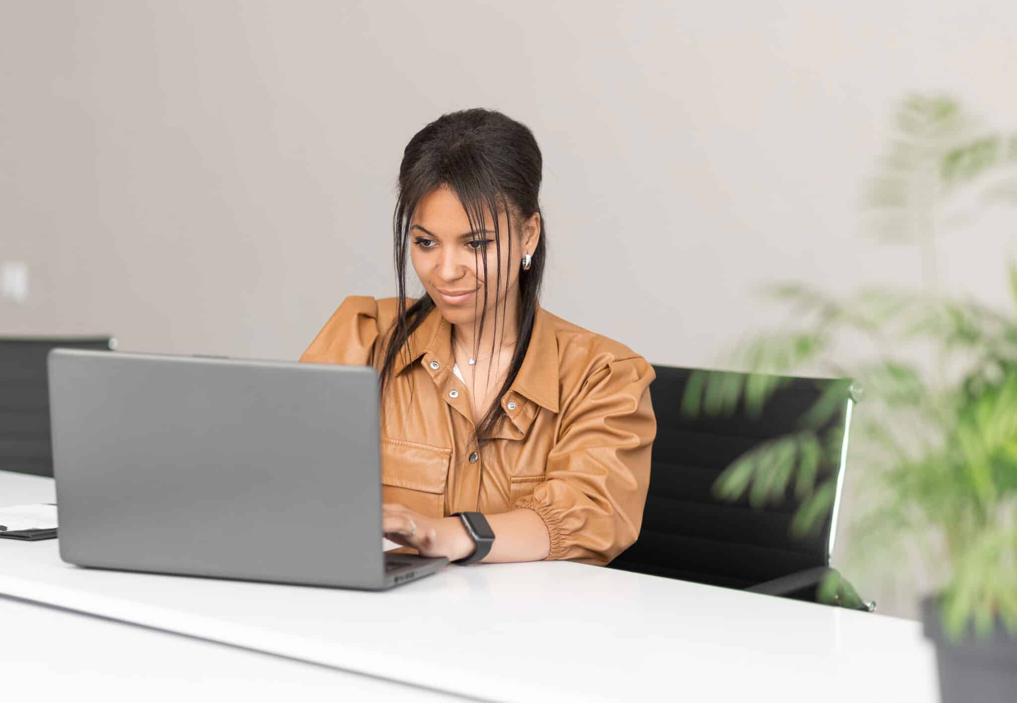 9 Business Grants for Black Women & 5 Places to Find More AOF