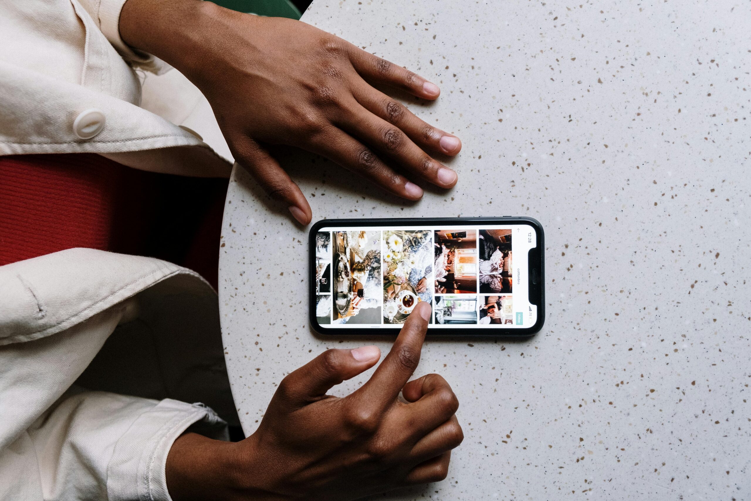 Small business owner capturing short attention spans and stopping the scroll of customers